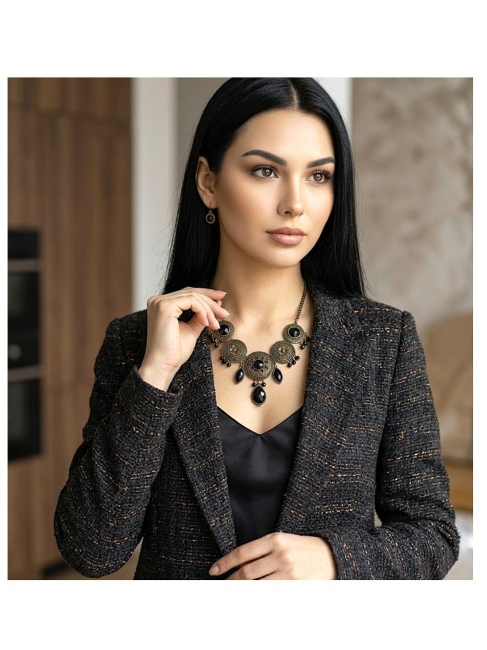 STATEMENT NECKLACE - Boho black & bronze stylish necklace